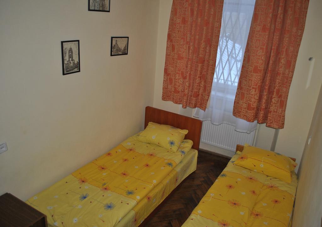 Hostel Comfort Lviv Exterior photo